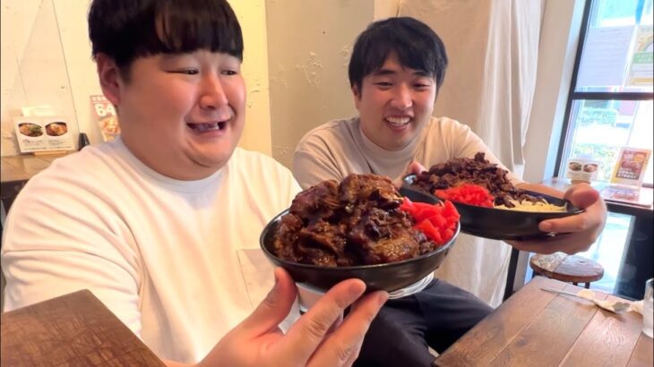 【デカ盛り】肉だけで1.2キロ超え！？豚地獄煮豚カレー！！