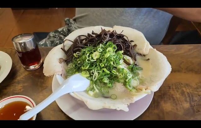 デカ盛りチャーシューもやしラーメン🍜🍥