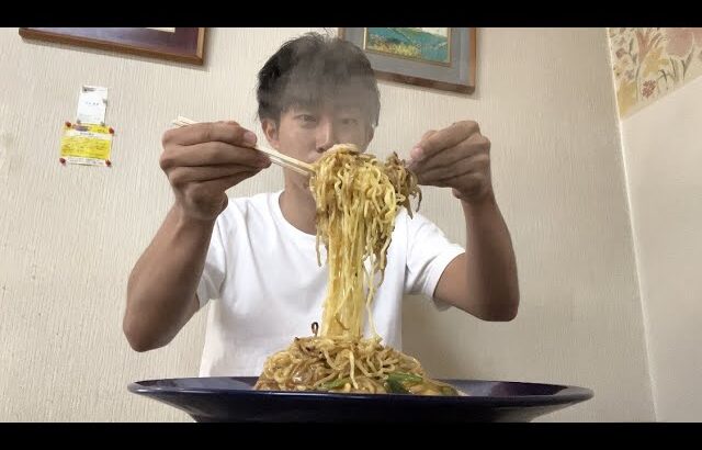 【店主さんクセ強すぎ】デカ盛り店で大食いしてきた！